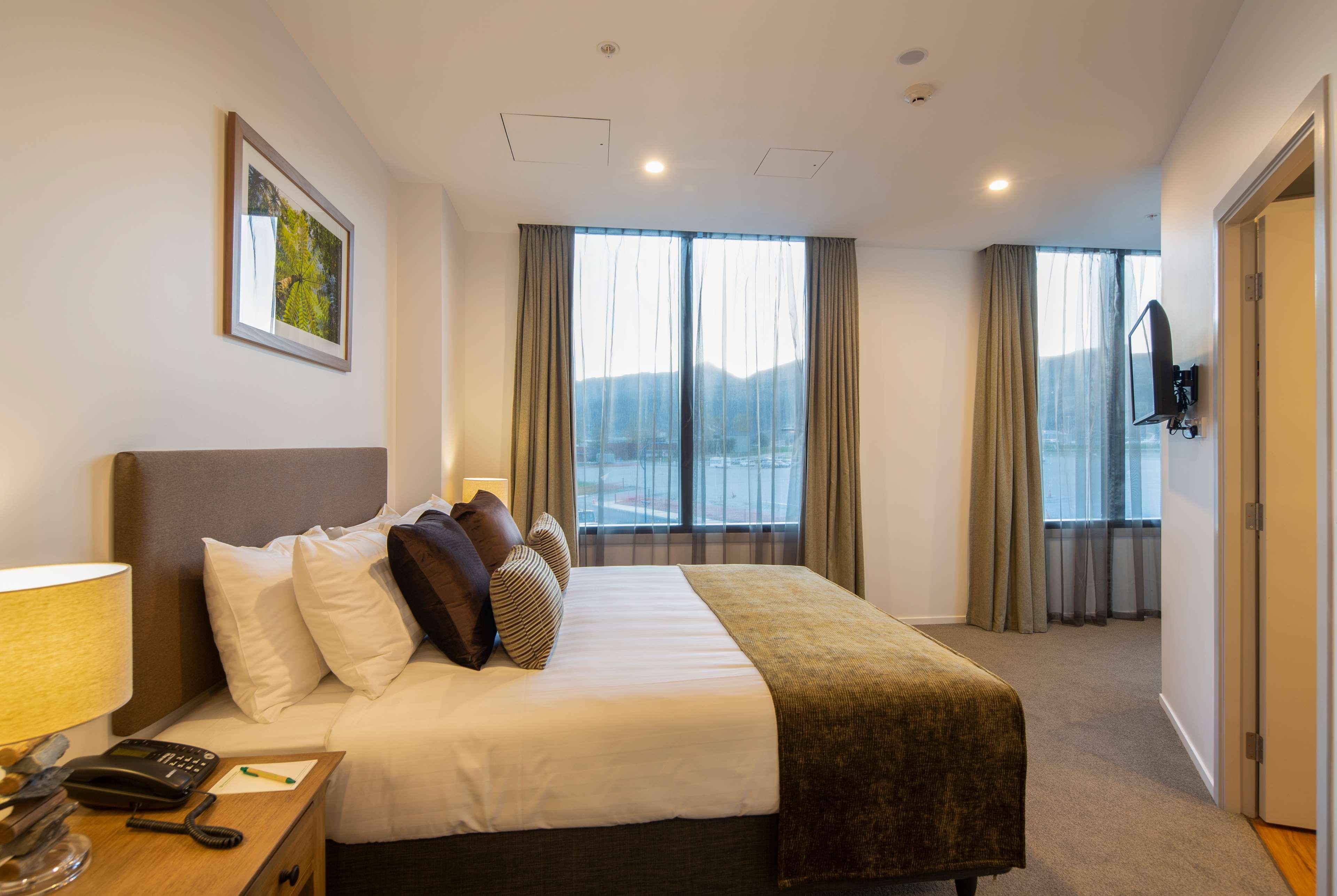 Wyndham Garden Queenstown Exterior foto