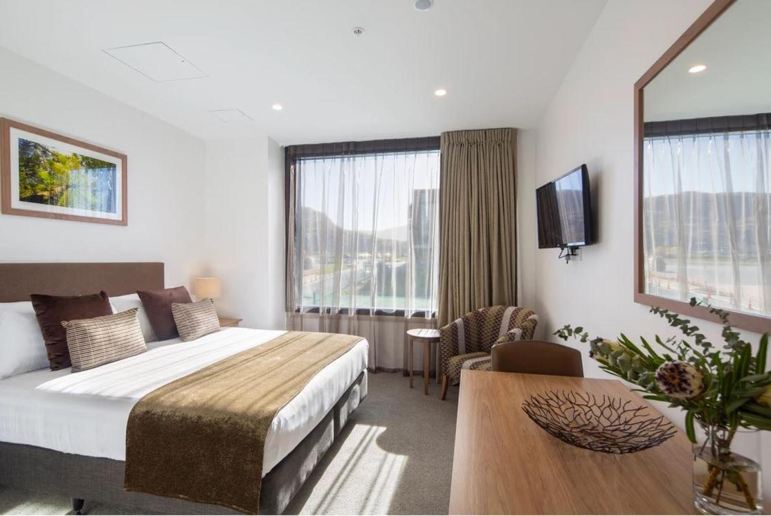 Wyndham Garden Queenstown Exterior foto