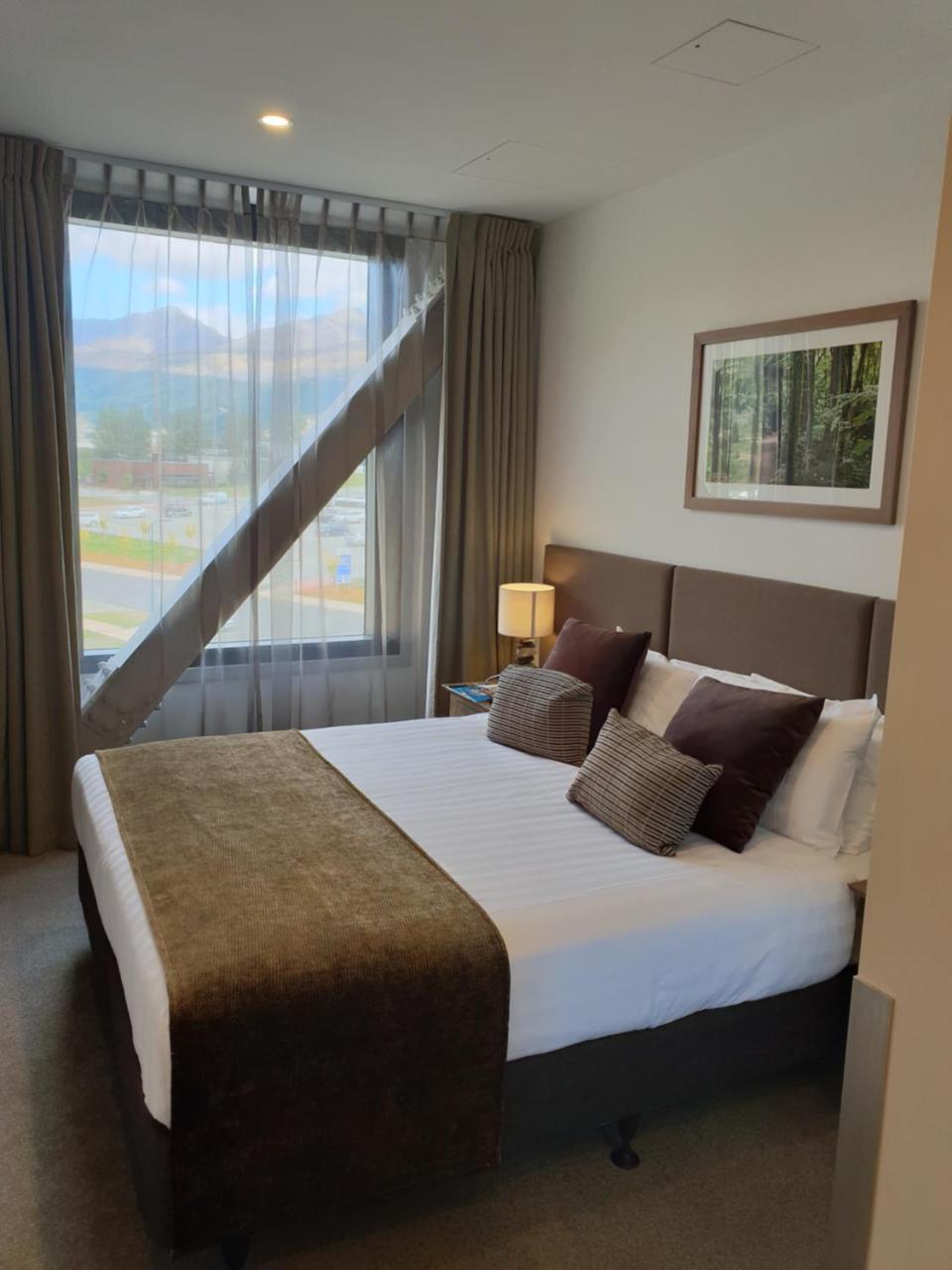 Wyndham Garden Queenstown Exterior foto